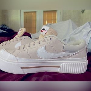 Women’s Nikes  size 8  custom made. the color is kaki and white   Never worn
